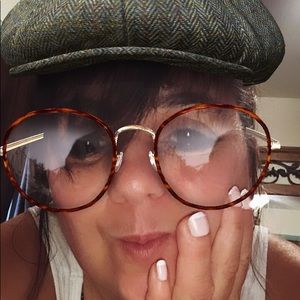 Meet your Posher, Deanna